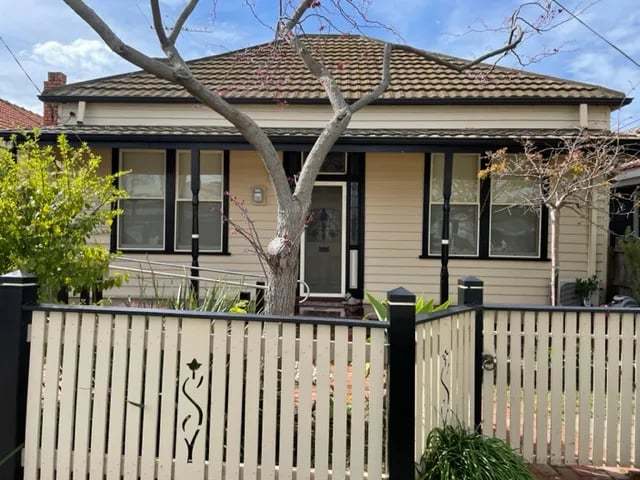 80 River St, Newport, VIC 3015
