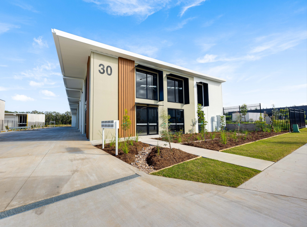 30 CREEK CRES, BEERWAH, QLD 4519
