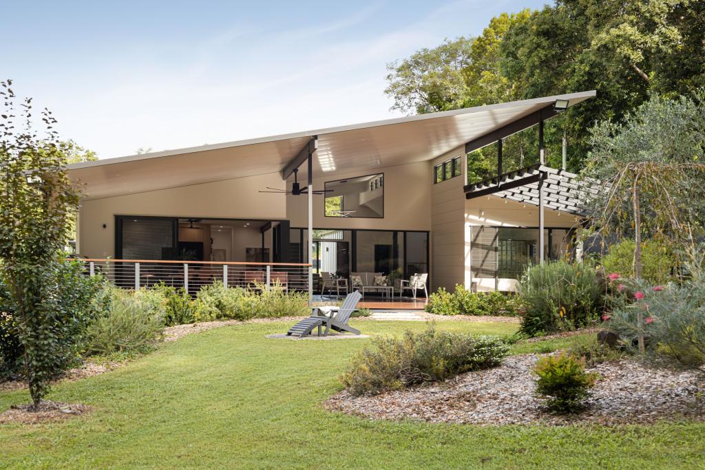 155 Winston Rd, Palmwoods, QLD 4555