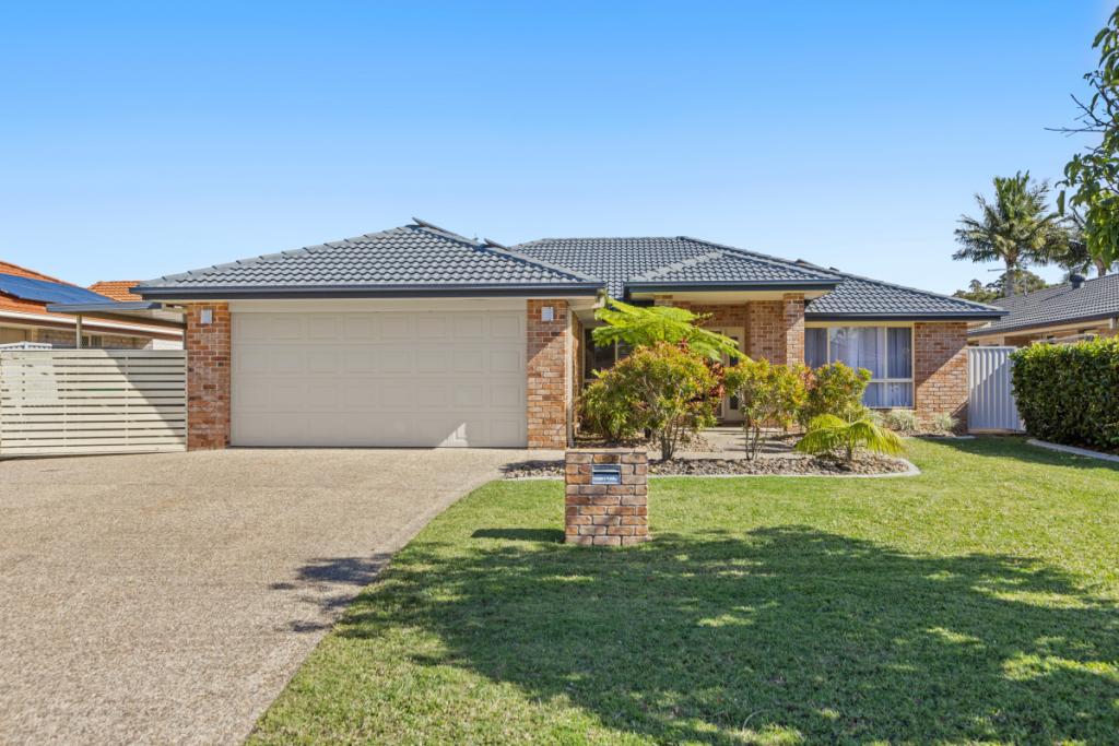 10 MACQUARIE ST, BANORA POINT, NSW 2486