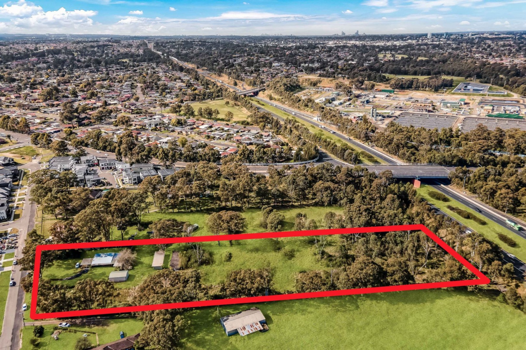 27 Voysey Cl, Quakers Hill, NSW 2763