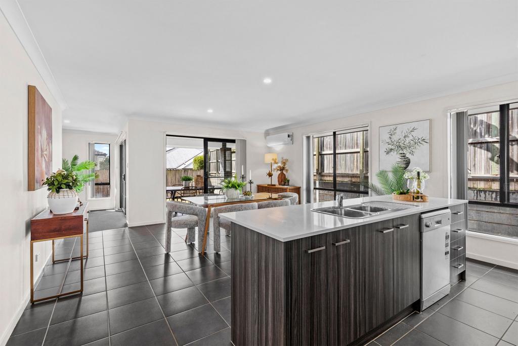 69 CANOPUS ST, BRIDGEMAN DOWNS, QLD 4035