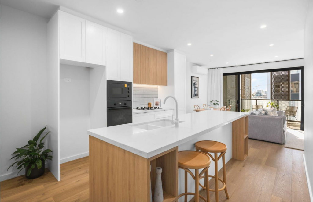 202/285 Neerim Rd, Carnegie, VIC 3163