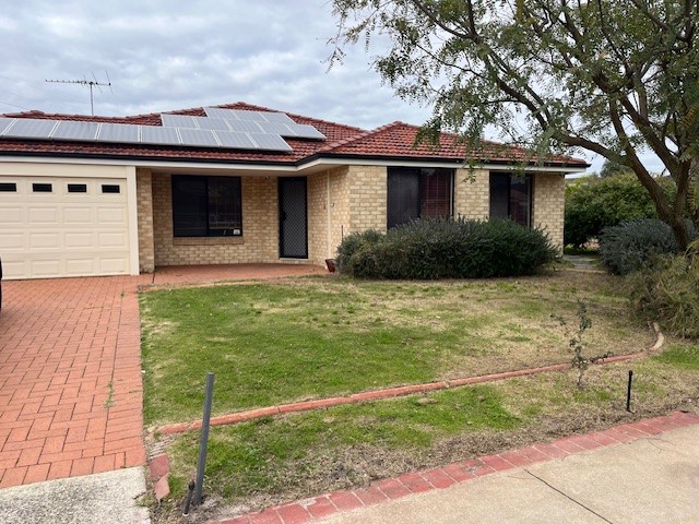 90 Baningan Ave, Success, WA 6164