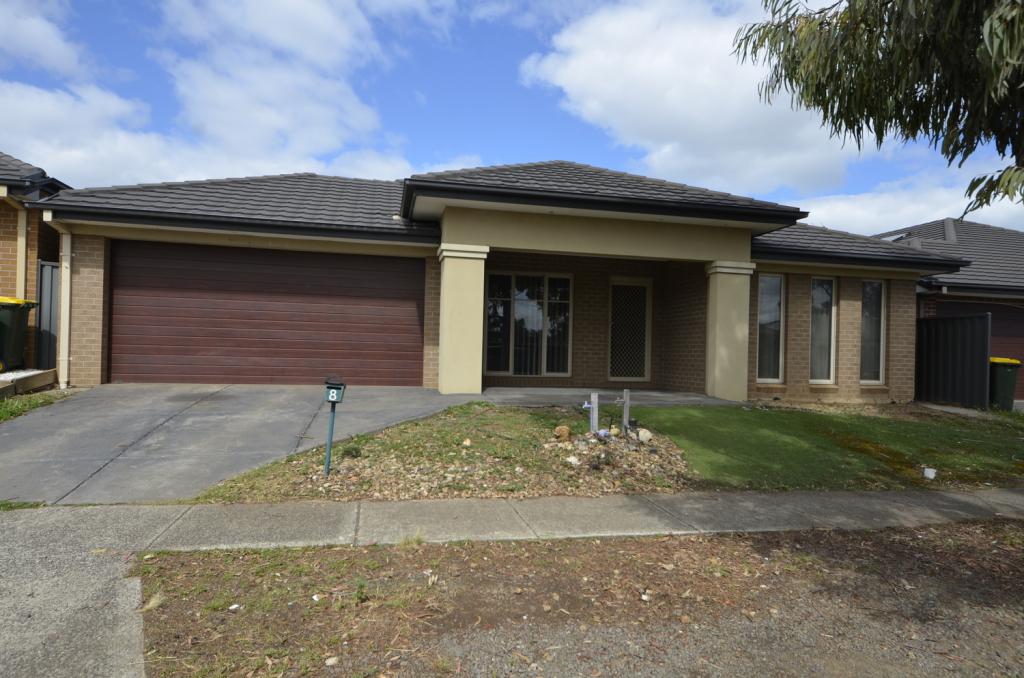 8 Bungalook St, Manor Lakes, VIC 3024