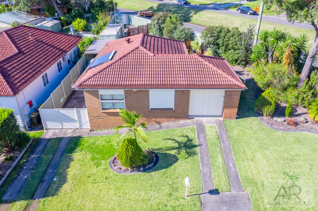 2 Gordon Ave, Oak Flats, NSW 2529