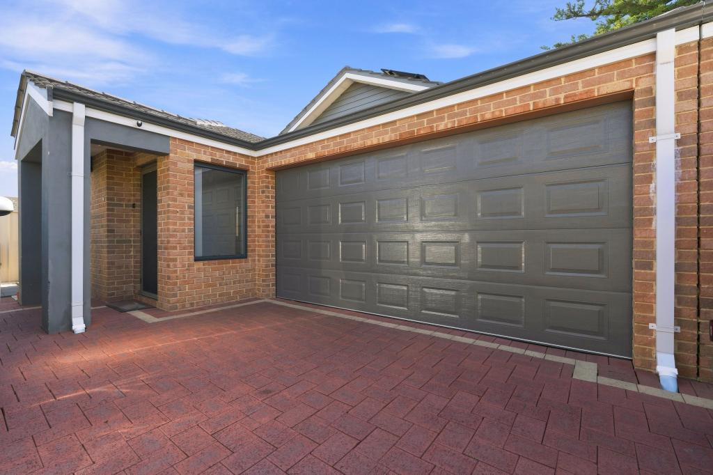 33d Banyard Ave, Kelmscott, WA 6111