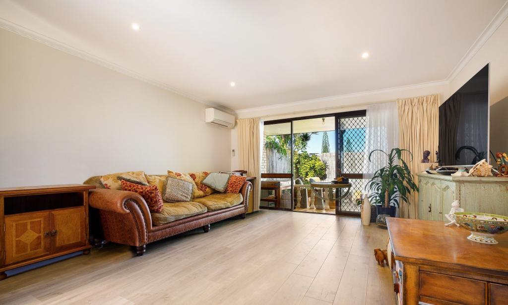 6/16 Christina Ct, Mermaid Waters, QLD 4218