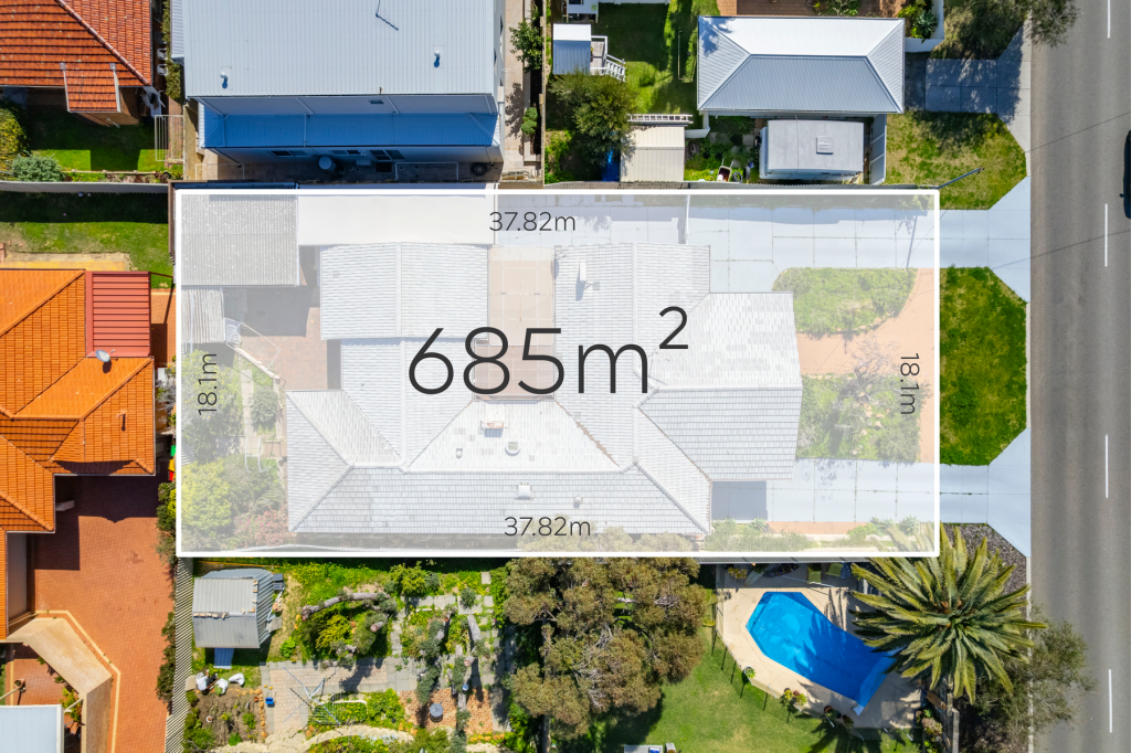 36 Flora Tce, Watermans Bay, WA 6020