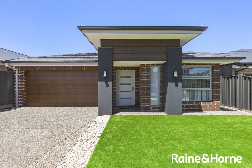 6 Tesla Rd, Rockbank, VIC 3335