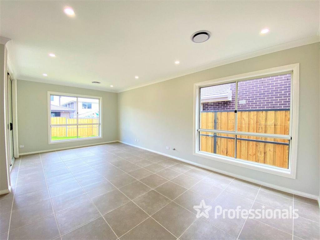 69 Camarero St, Box Hill, NSW 2765