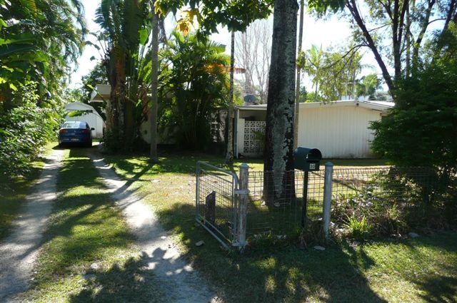 30 Veivers Rd, Palm Cove, QLD 4879