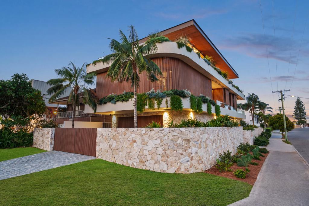 11 Lavarack Rd, Mermaid Beach, QLD 4218
