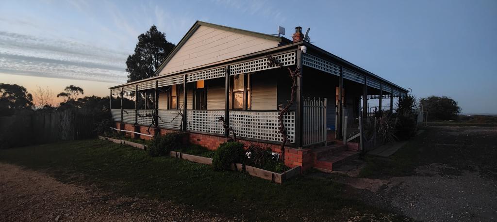 57 Dunlop Rd, St Arnaud, VIC 3478