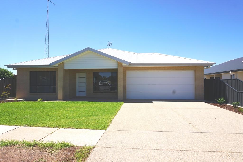 1/70 Park St, West Wyalong, NSW 2671