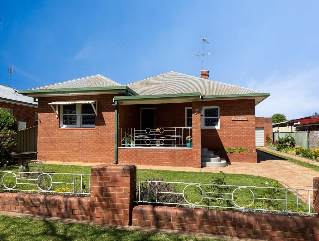 141 Currajong St, Parkes, NSW 2870