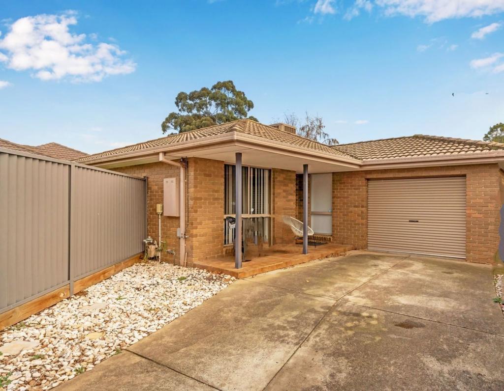 2/18 Stawell St, Werribee, VIC 3030