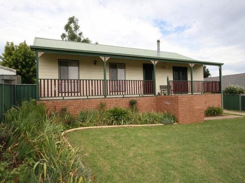 66 Molong St, Molong, NSW 2866