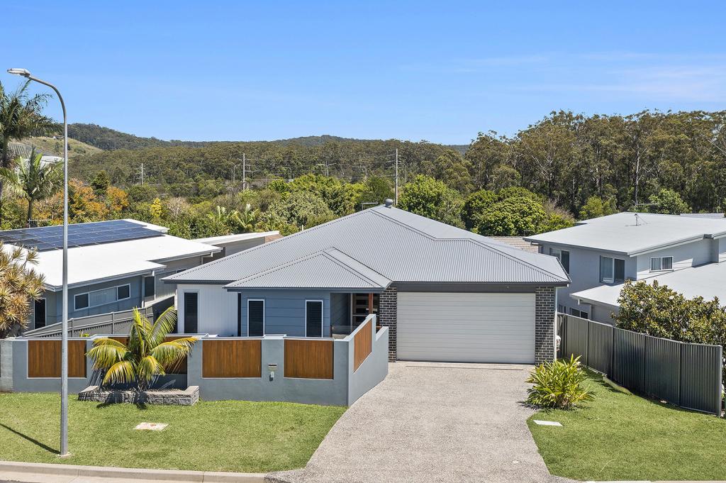 5 MOONEE CREEK DR, MOONEE BEACH, NSW 2450
