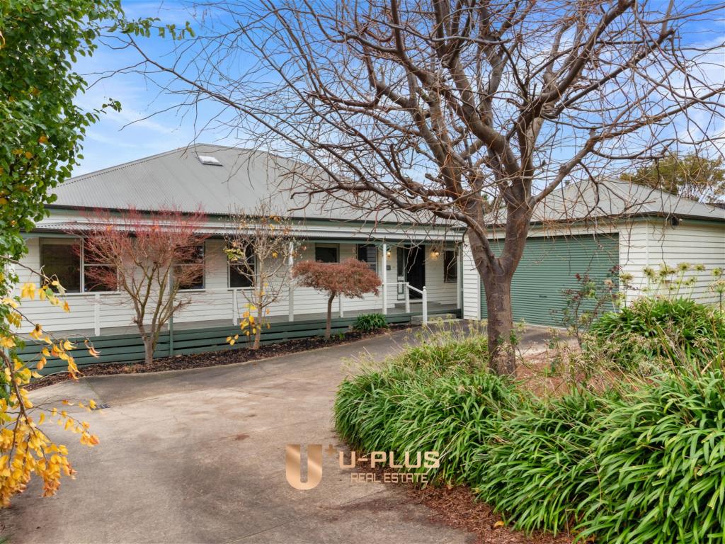 40 St Andrews Dr, Chirnside Park, VIC 3116