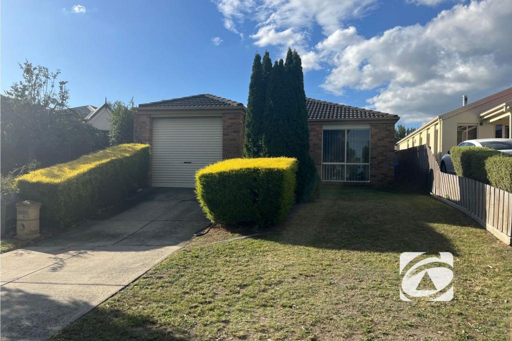 18 Hancock Dr, Berwick, VIC 3806