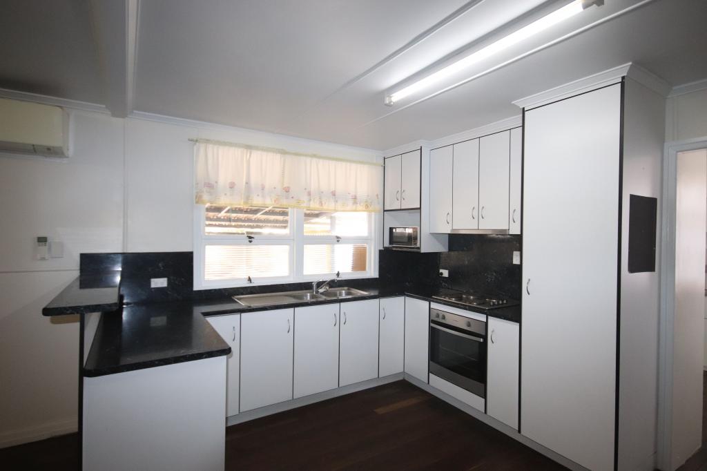 25 Landy St, Mundubbera, QLD 4626