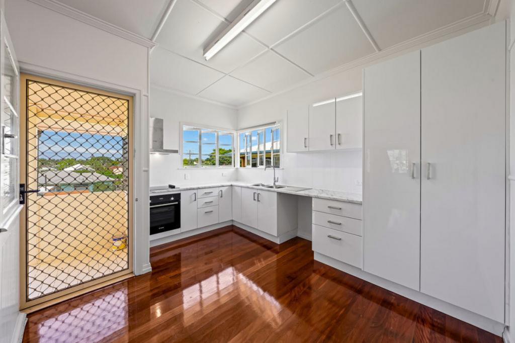 64 Delsie St, Cannon Hill, QLD 4170