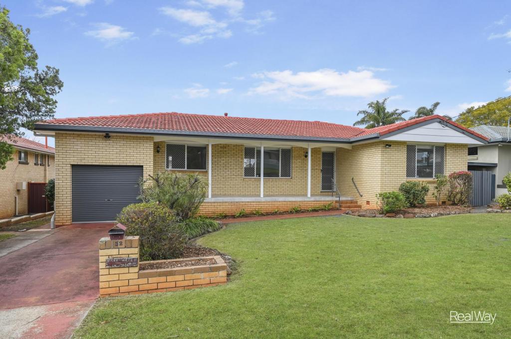52 Skehan St, Centenary Heights, QLD 4350