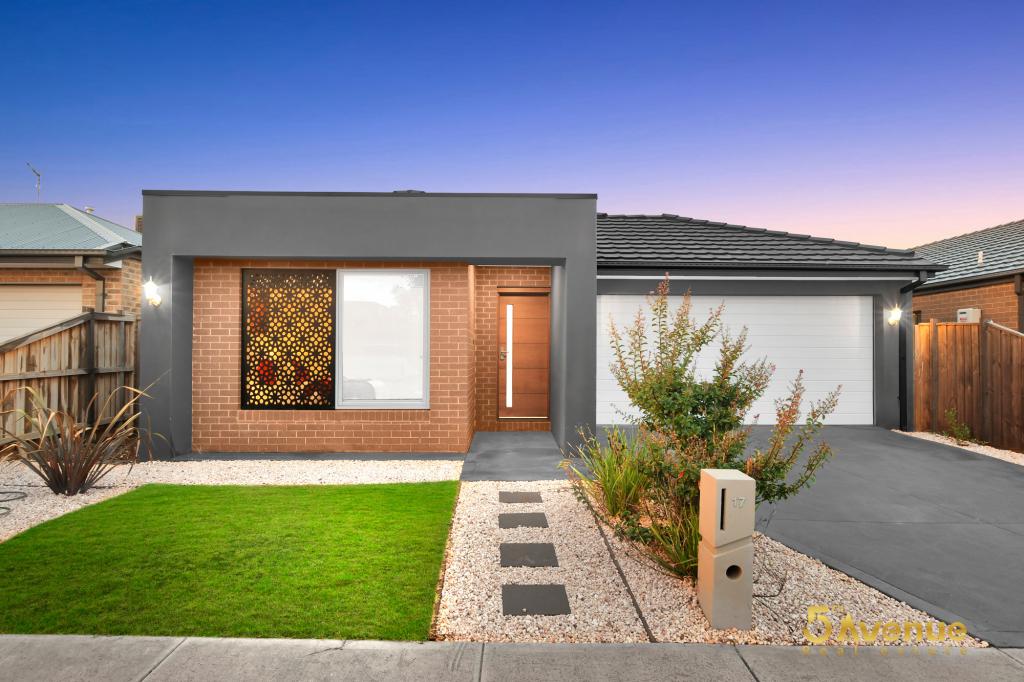 17 SEDATE DR, ROCKBANK, VIC 3335