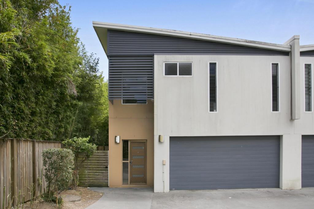 4/129 Pohlman St, Southport, QLD 4215