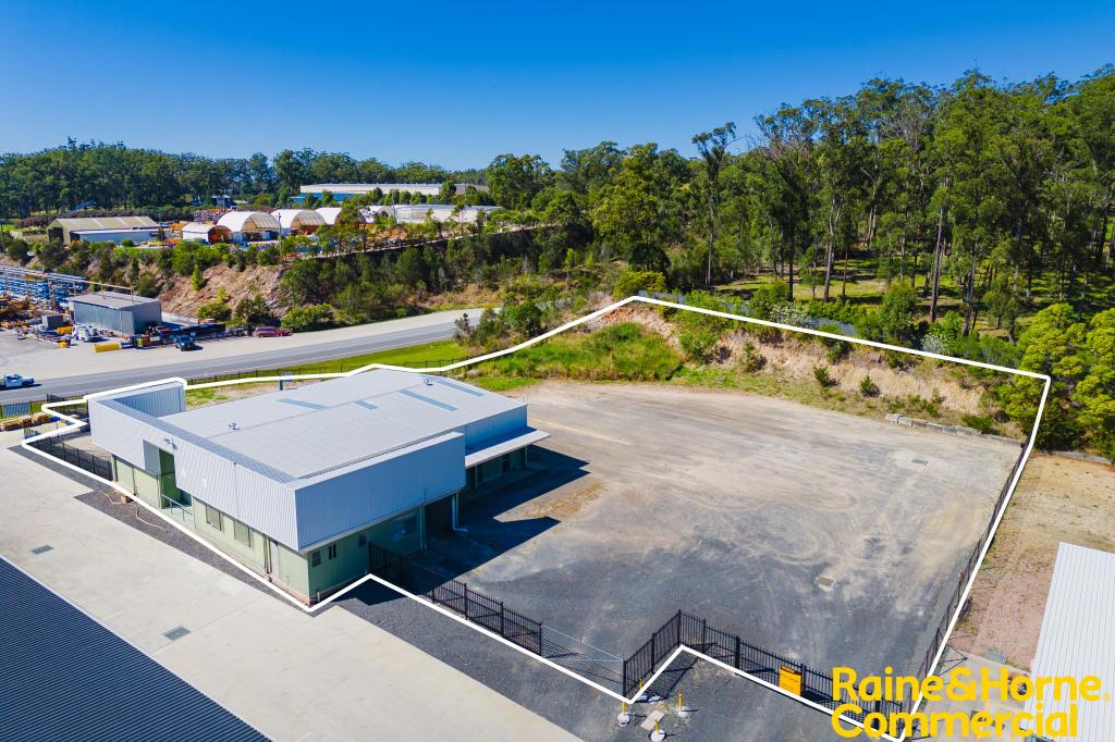 Yard + Building Area/11 Orontes Cl, Sancrox, NSW 2446