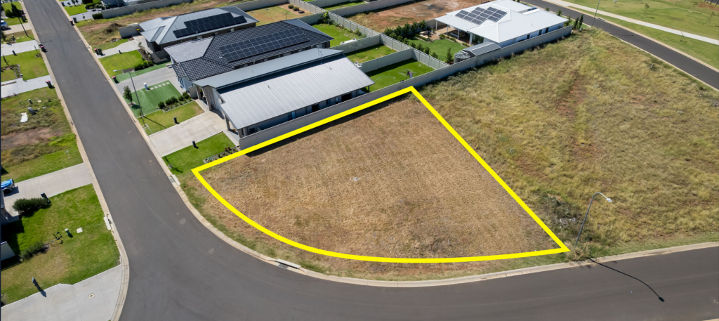20 Lesmurdie Pde, Dubbo, NSW 2830