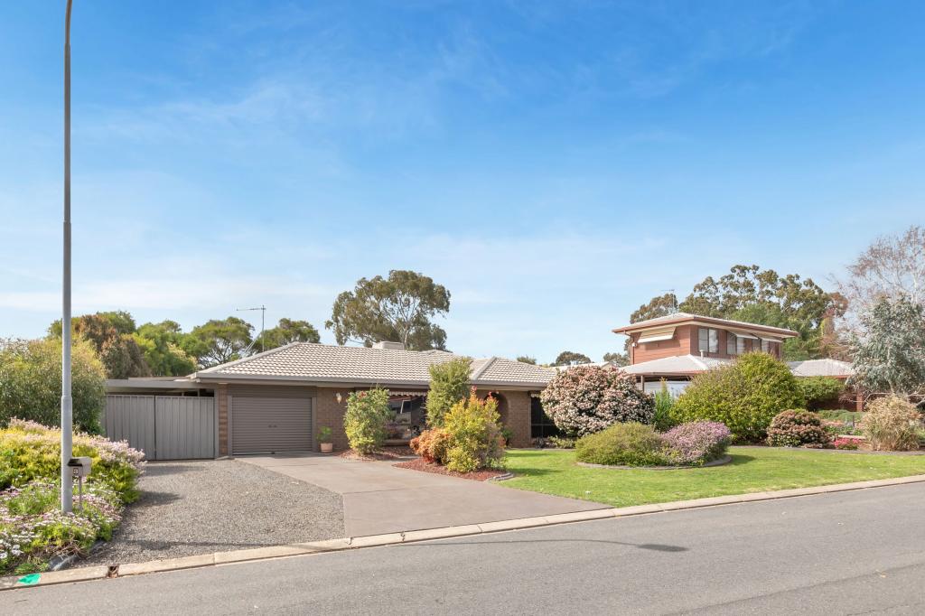 3 Marena Ave, Craigmore, SA 5114