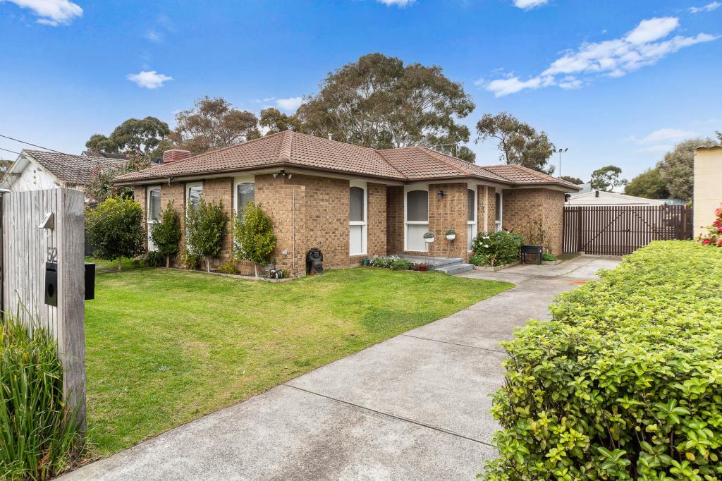 52 Gairloch Dr, Frankston, VIC 3199