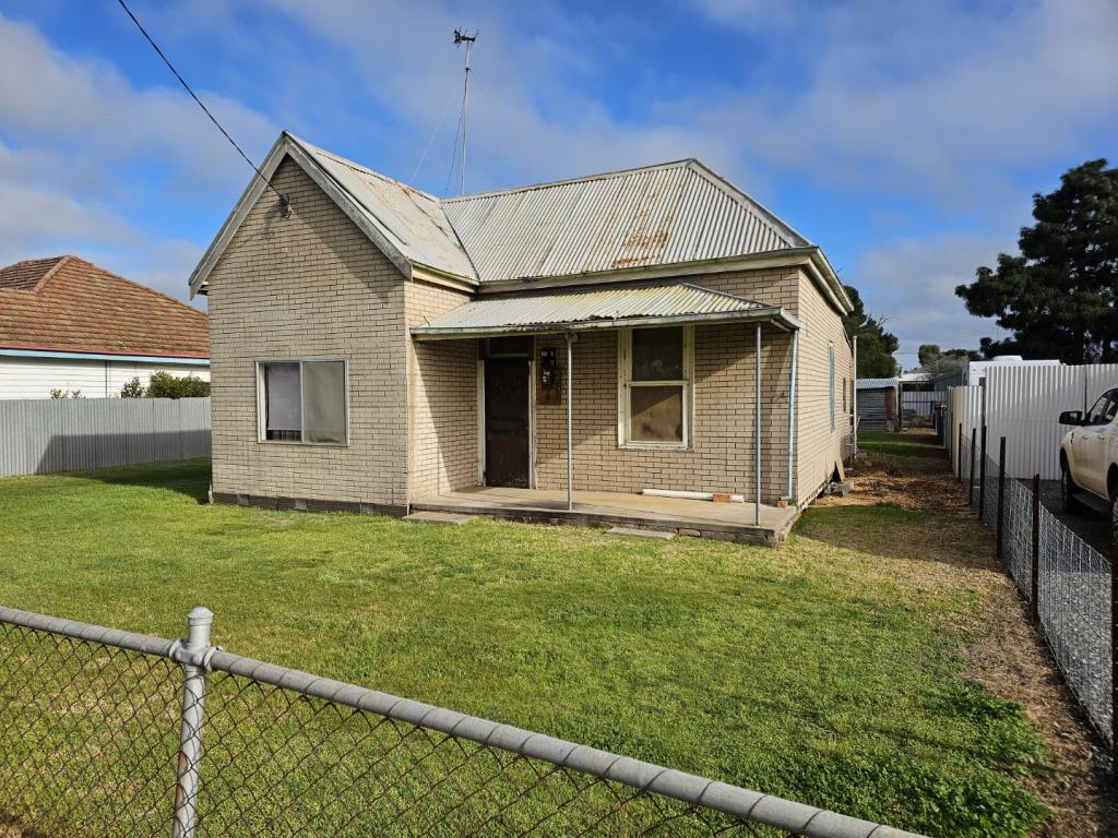 3 Gray St, Donald, VIC 3480