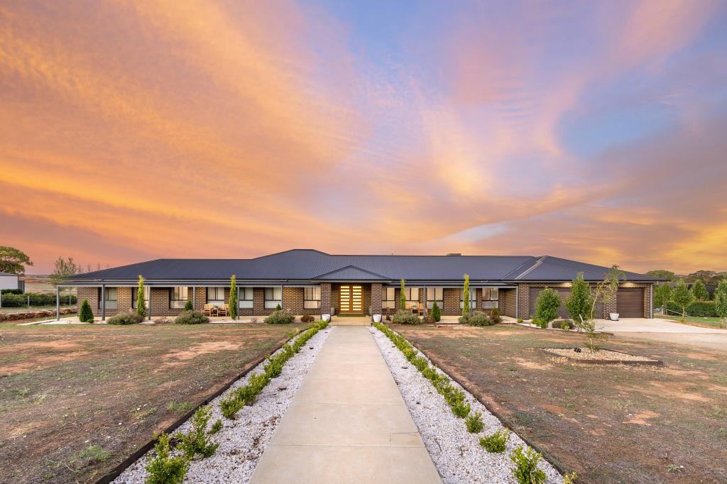 19 Sirius Way, Gumly Gumly, NSW 2652