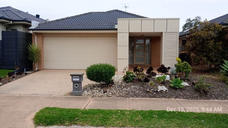 69 Sanctuary Lakes East Bvd, Point Cook, VIC 3030