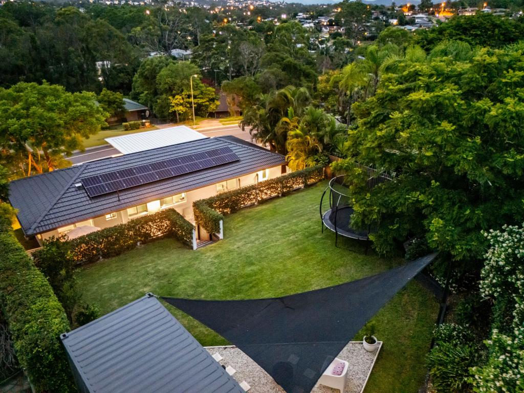 56 Plateau Cres, Carrara, QLD 4211