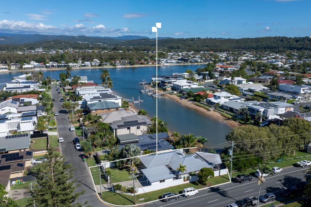 1 Marlin Ct, Palm Beach, QLD 4221