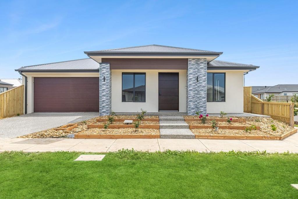51 Sunny St, Sunbury, VIC 3429