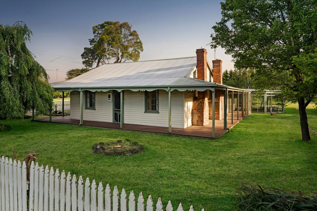 51 Barry St, Romsey, VIC 3434