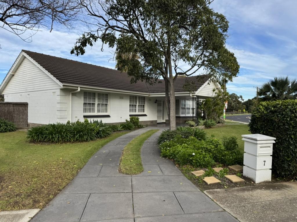 7 Davis St, West Beach, SA 5024