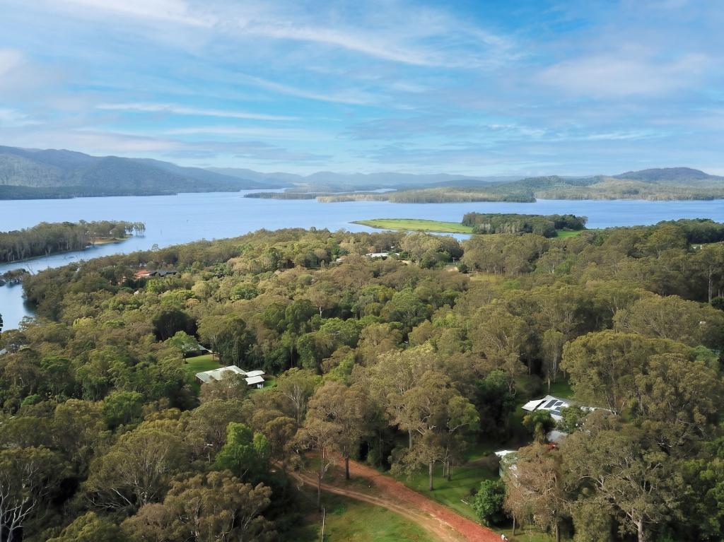 12-13 Wavell Dr, Tinaroo, QLD 4872