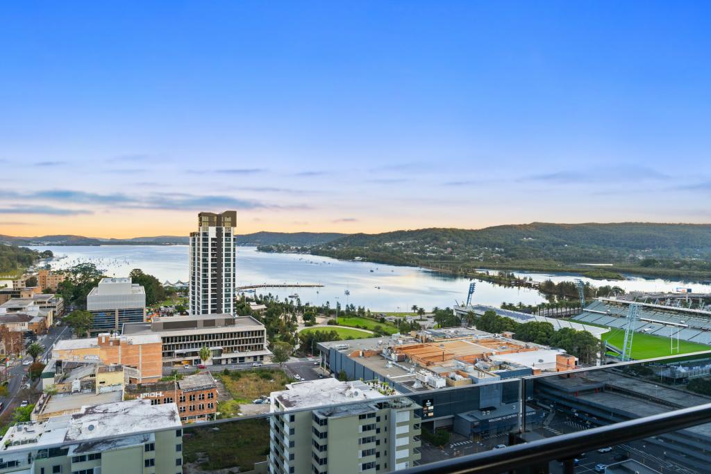 E1806/108 DONNISON ST, GOSFORD, NSW 2250