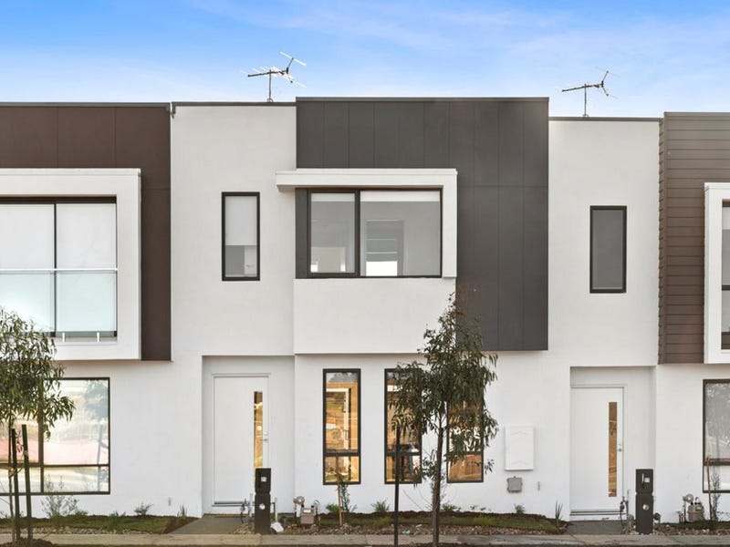 25 Parkfield Bvd, Charlemont, VIC 3217