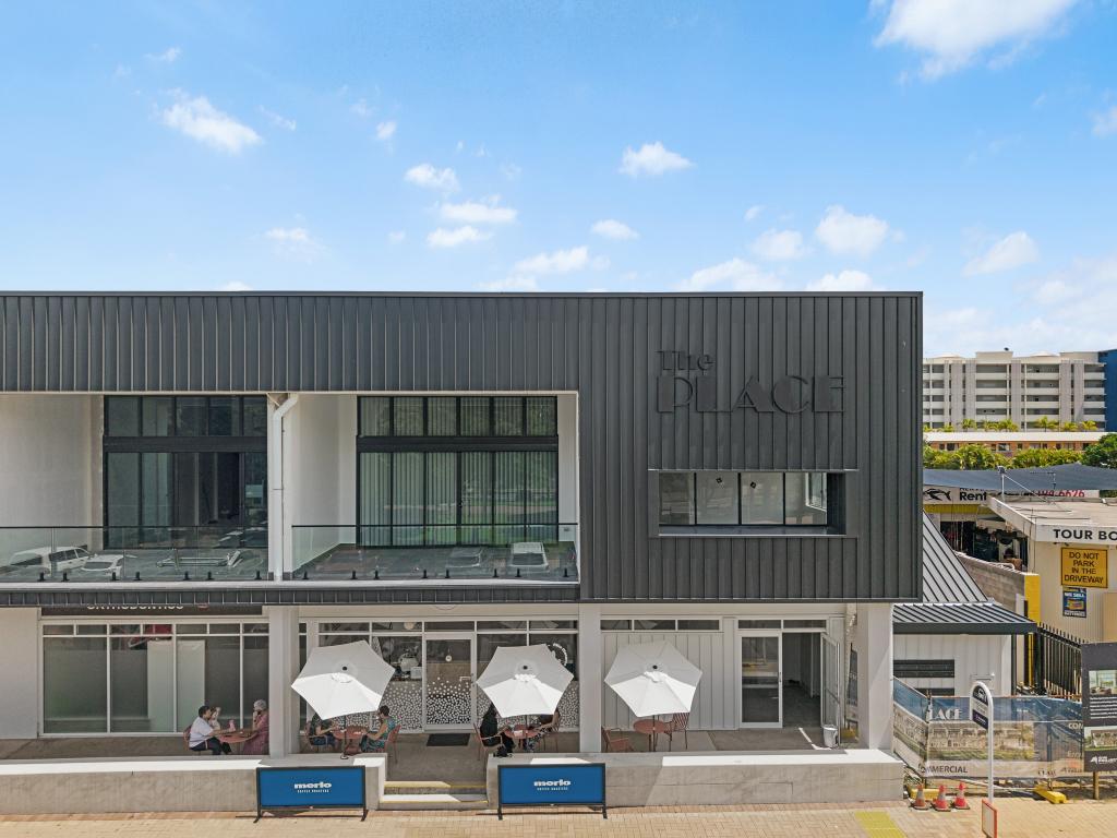 8 Pier St, Urangan, QLD 4655