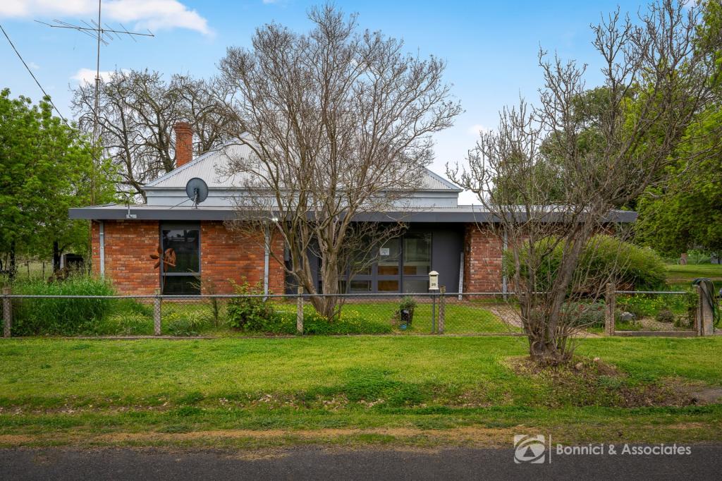 30 Hamilton St, Culcairn, NSW 2660
