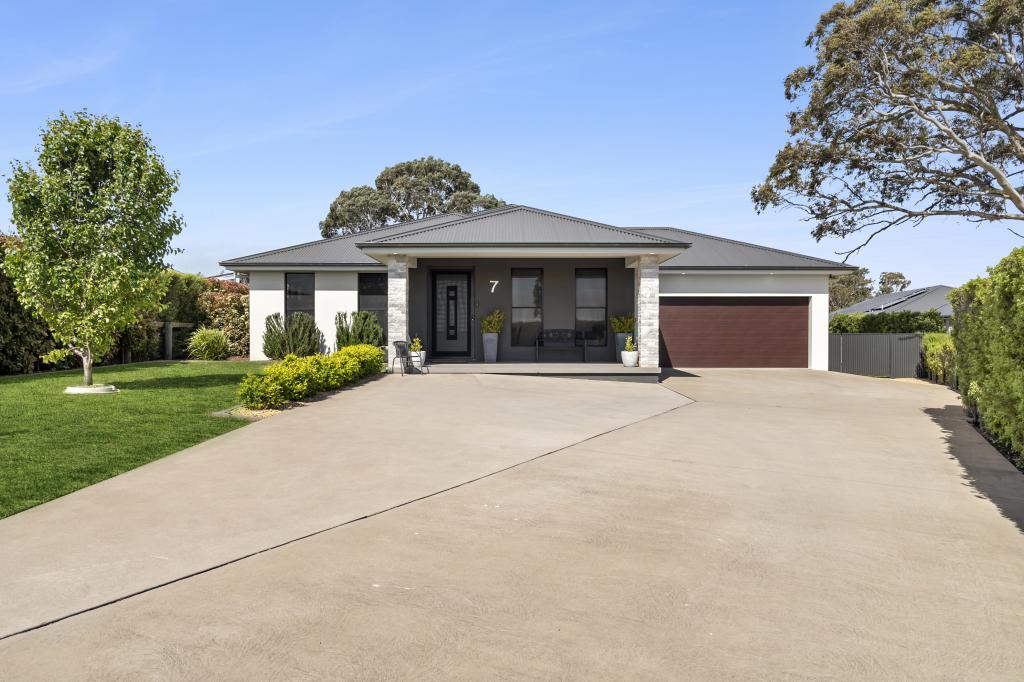 7 Little Cl, Run-O-Waters, NSW 2580