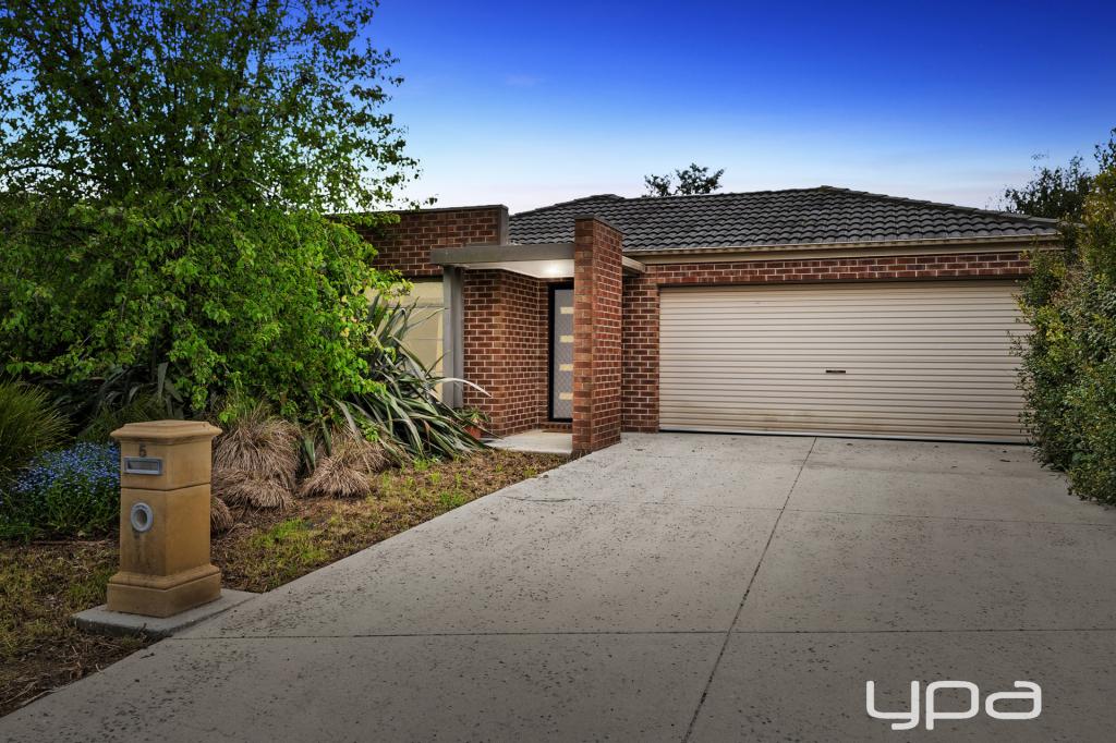 5 Macquarie Cl, Delacombe, VIC 3356