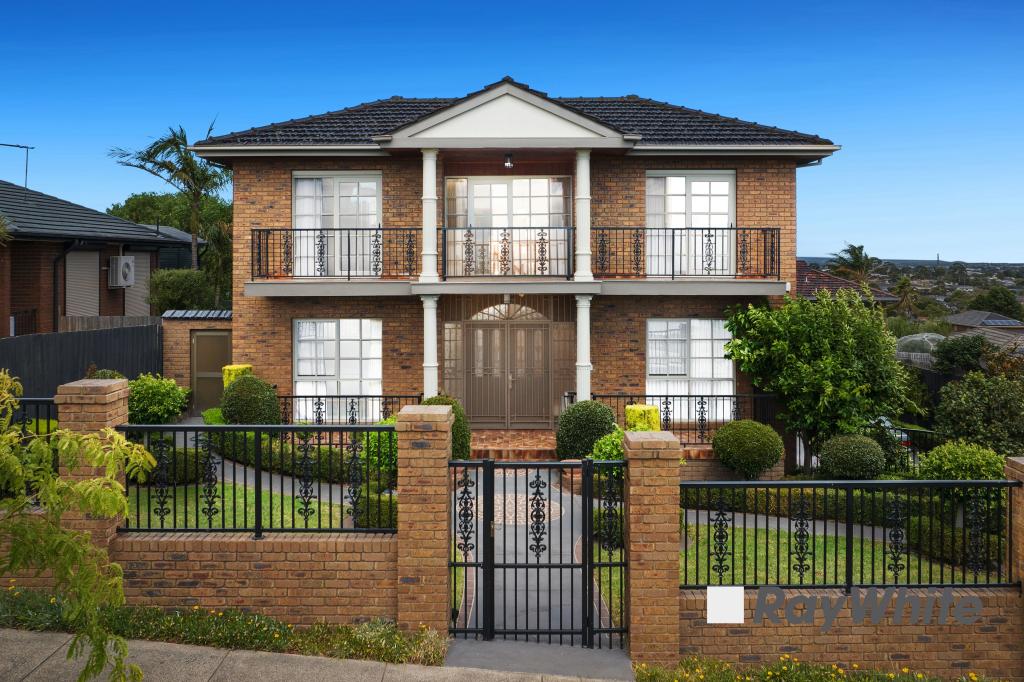 32 Daniel Solander Dr, Endeavour Hills, VIC 3802